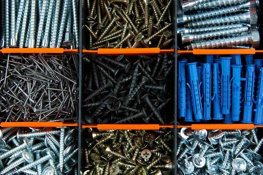 Systemy mocowań i wkręty